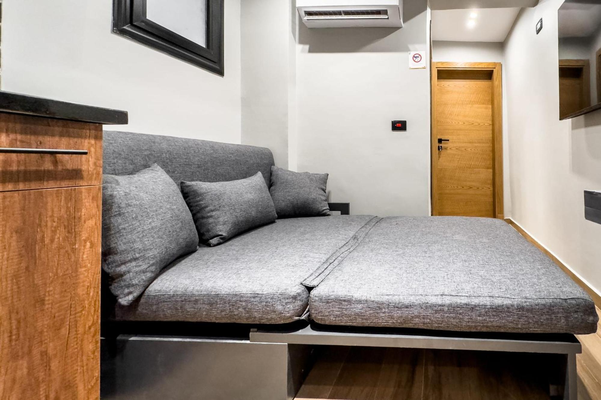 The 1bdr Slate Space W Jacuzzi 5min To Cai Airport Апартаменты